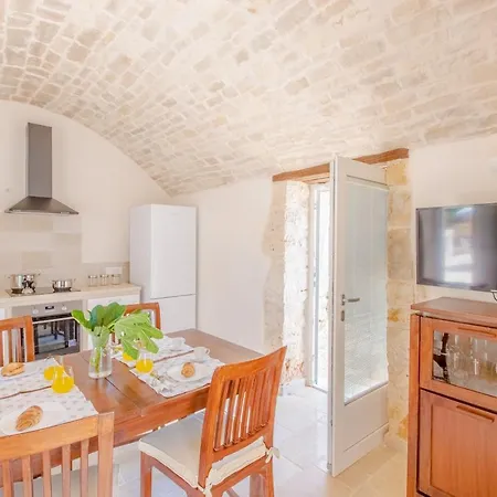 Вилла Trullo Zese Con Piscina Privata Сан-Микеле-Салентин