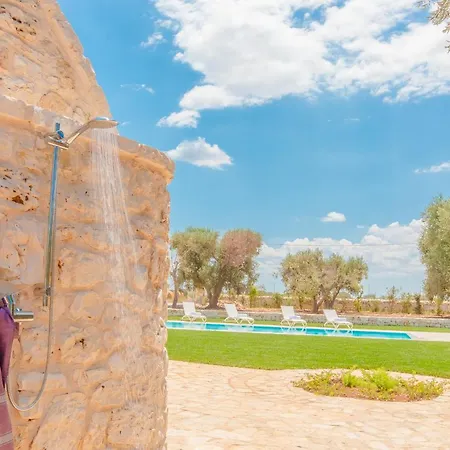 ヴィラ Trullo Zese Con Piscina Privata