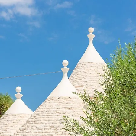 Trullo Zese Con Piscina Privata ヴィラ *
