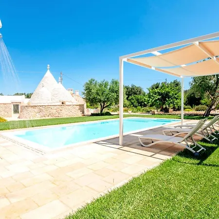 Trullo Zese Con Piscina Privata サン・ミケーレ・サレンティーノ