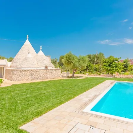 Trullo Zese Con Piscina Privata ヴィラ *
