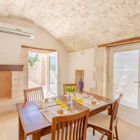 Trullo Zese Con Piscina Privata