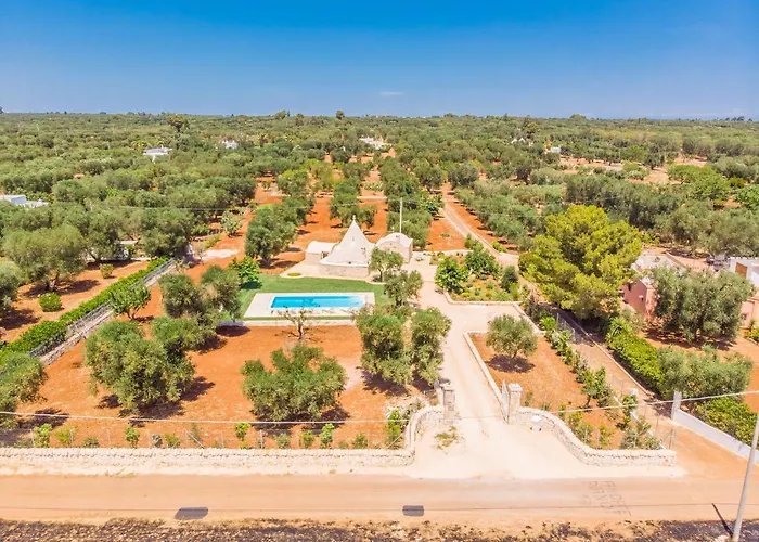 Trullo Zese Con Piscina Privata וילה *